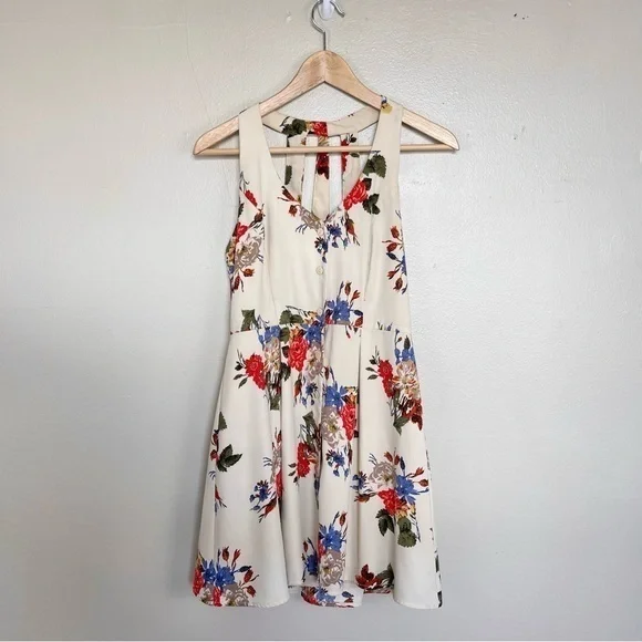 Forever 21 Floral Print Cream Cut Out Back Button Down Dress S